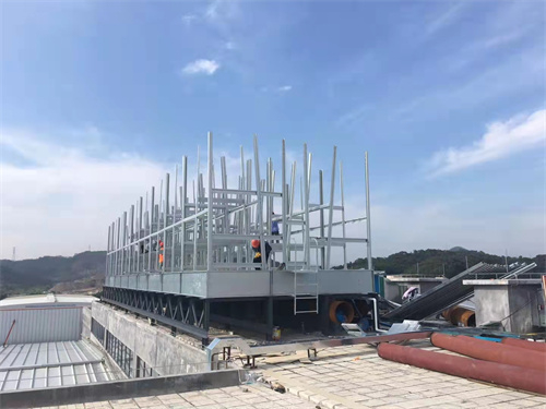 开式冷却塔和闭式冷却塔的不同之处(开式冷却塔和闭式冷却塔换热效率)