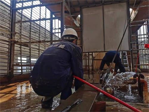 广东玻璃钢冷却塔正常运转时需检查事项(广东玻璃钢冷却塔供应)